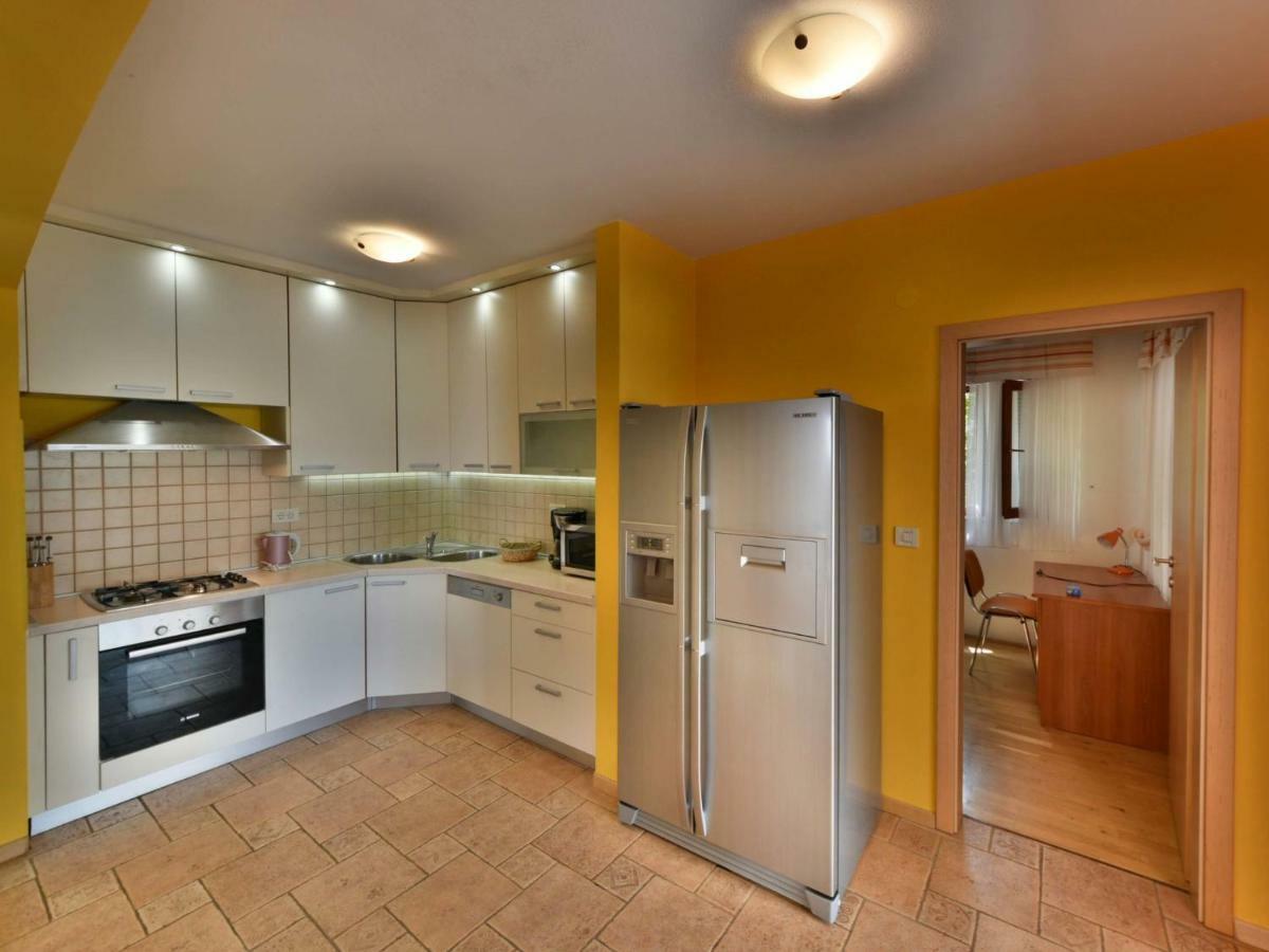 Villa Yellow House By Interhome Diklo Exterior photo
